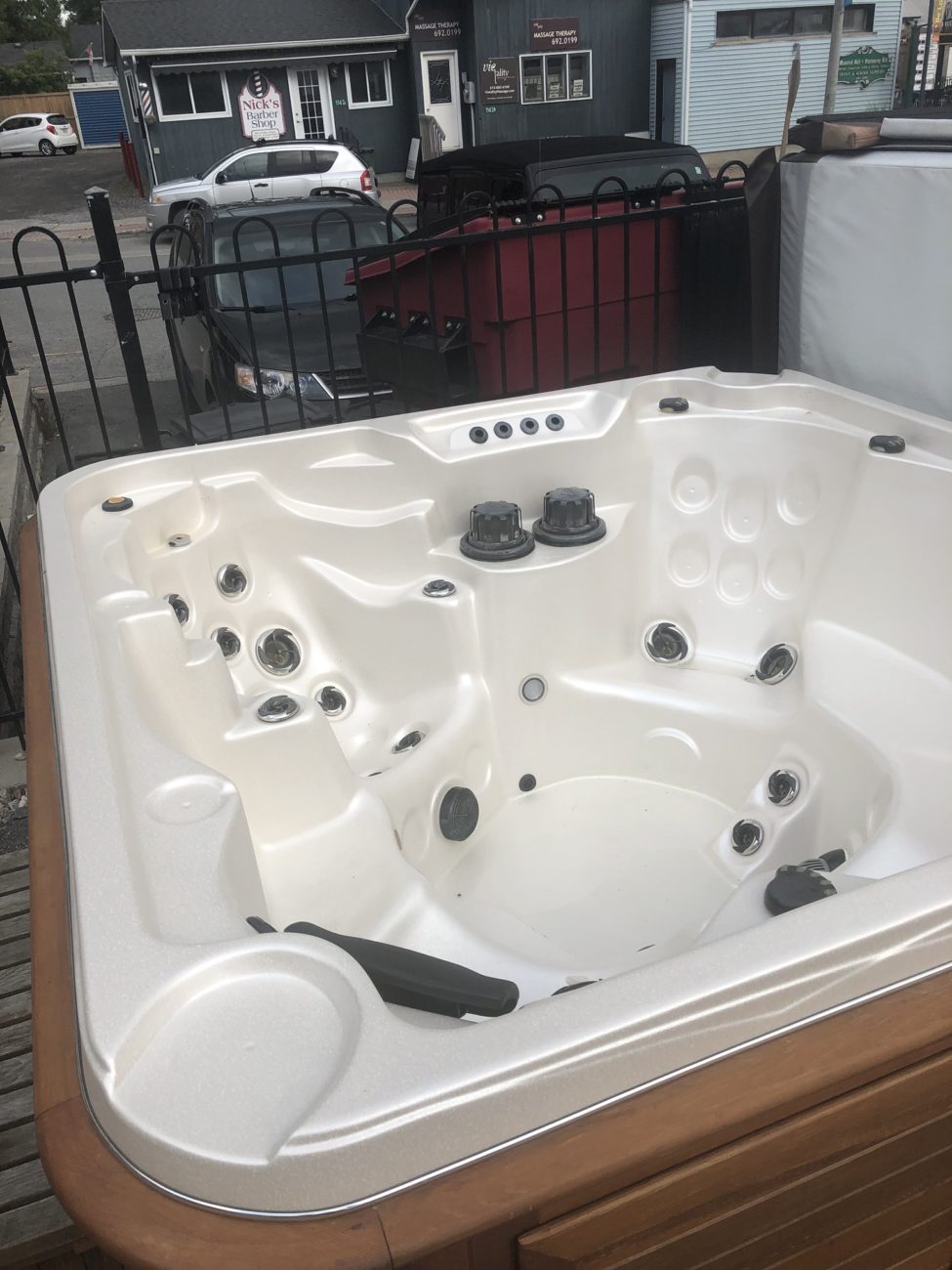 Hot Tubs Splash Pools Ottawa